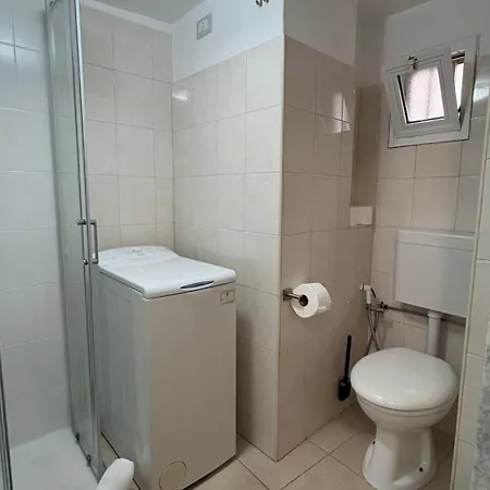 Newhouse Class Διαμέρισμα